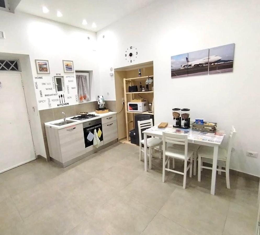 Civico77AirPort - B&B Napoli
