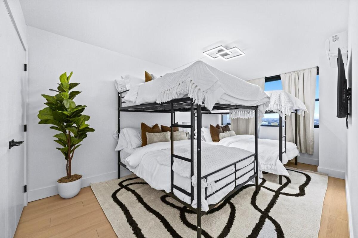 Met Life Stadium Sleeps 14 25 Min to NYC - B&B Newark