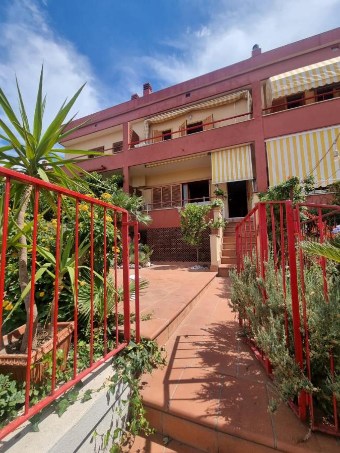 Villa Marcella-villetta con giardino - Chambres d'hôtes Vico Equense