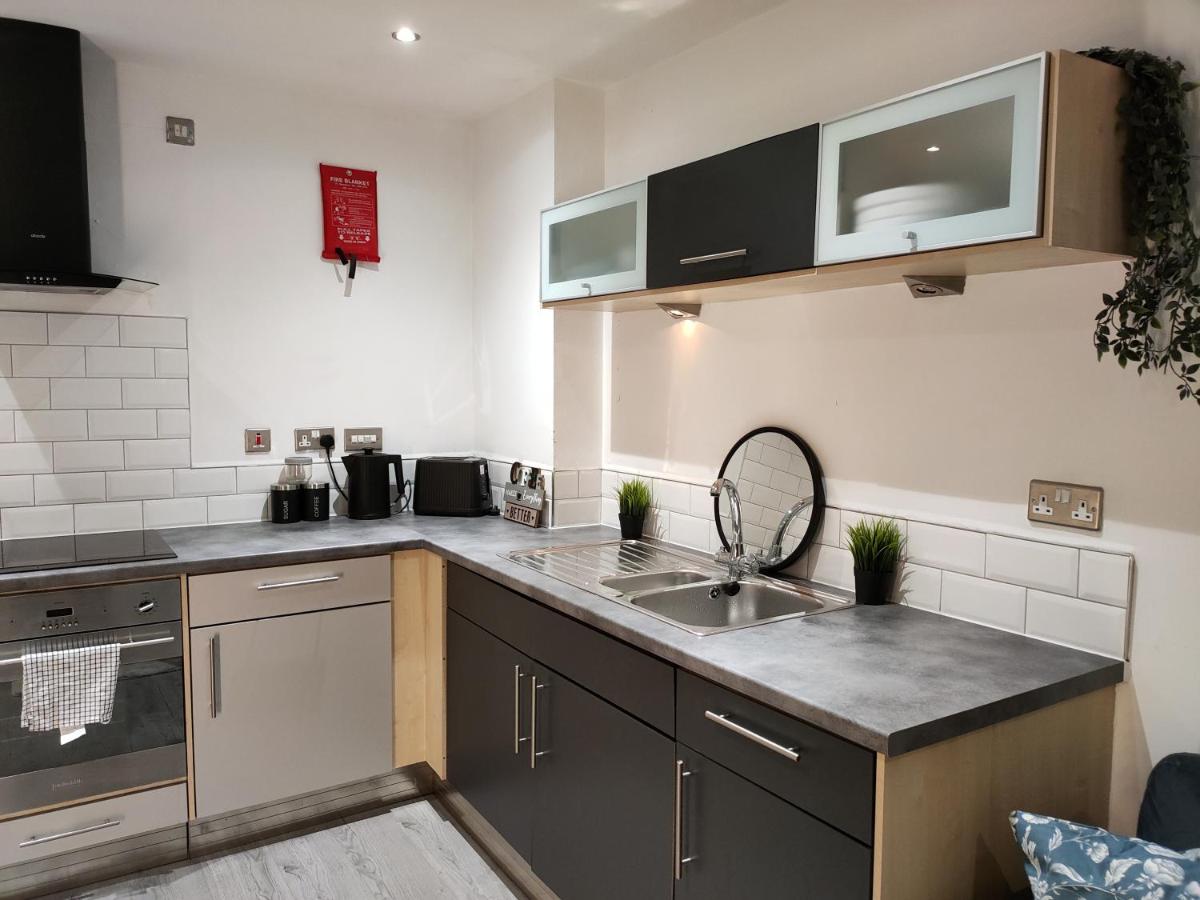 Modern Central Apartment sleeps 4 - B&B Sheffield