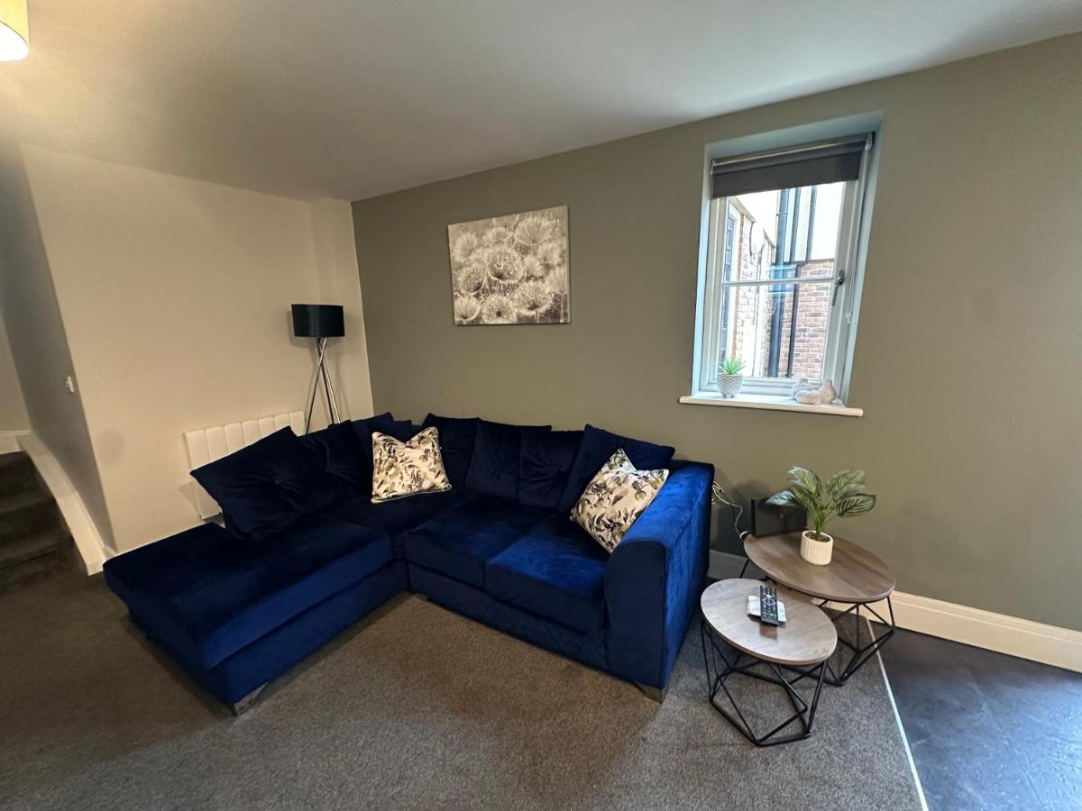 Maple House by ShortStays4U A beautiful 2Bedroom House with free parking in town centre! - Chambres d'hôtes King's Lynn