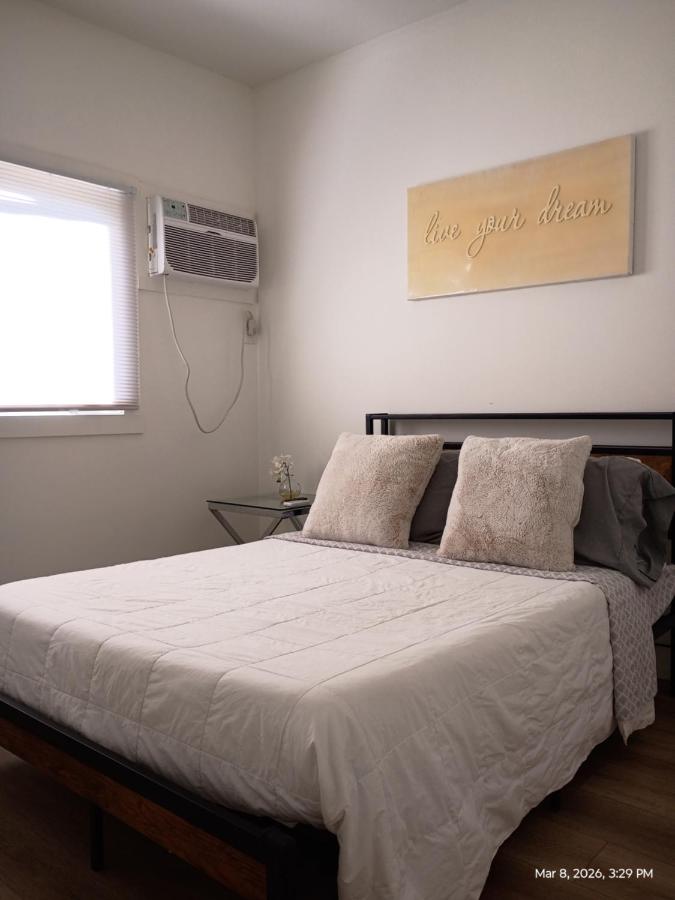 2 Bedroom Near Dodger Stadium Sleeps 4 to 8 - B&B Los Angeles
