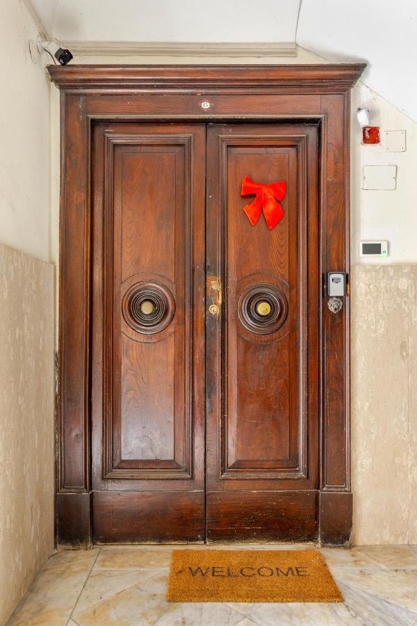 Nalusa Superior Chiaia - nel cuore della citta - B&B Napoli