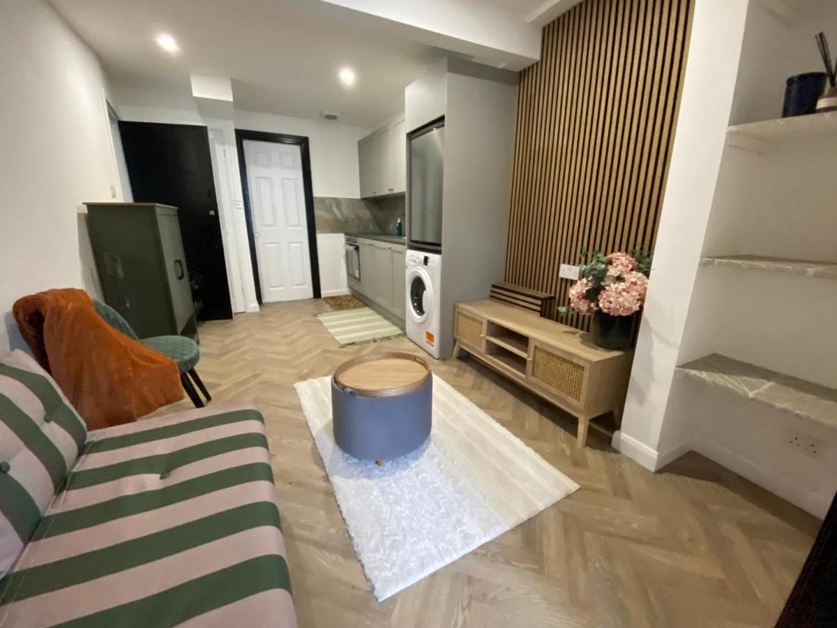 Boutique 1 bed flat in Central St Albans Near Cathedral - Chambres d’hôtes St Albans