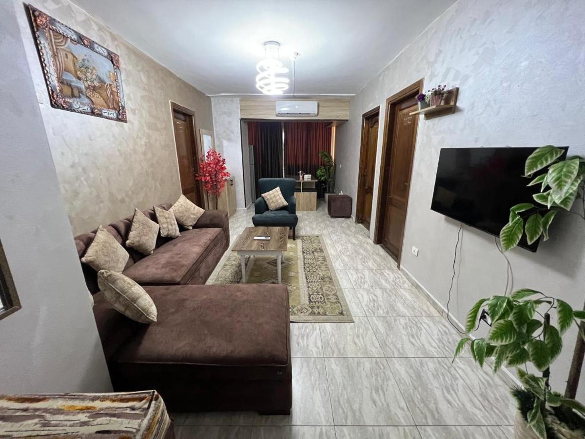 Luxury 3BR Apartment in Downtown Cairo Near Nile - Bed and Breakfast Caïro