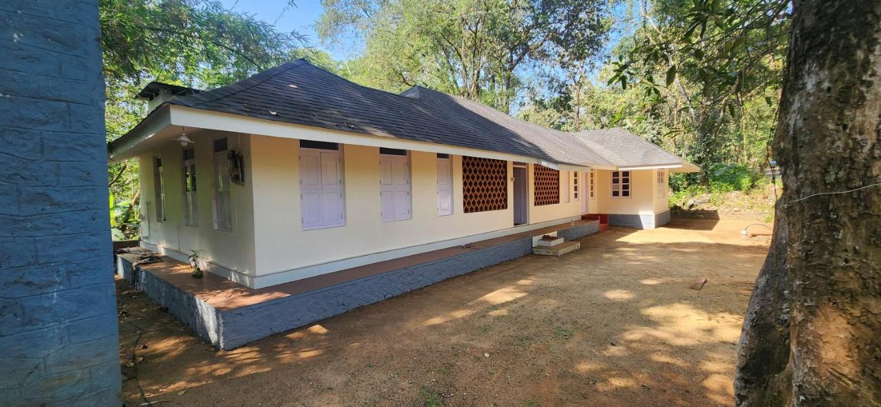 Eons palace - B&B Kānjirapalli