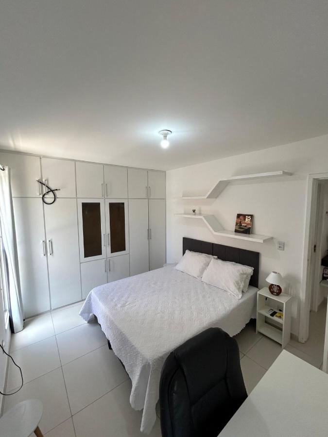 Apartamento Reformado na Pituba - Bed and Breakfast Salvador