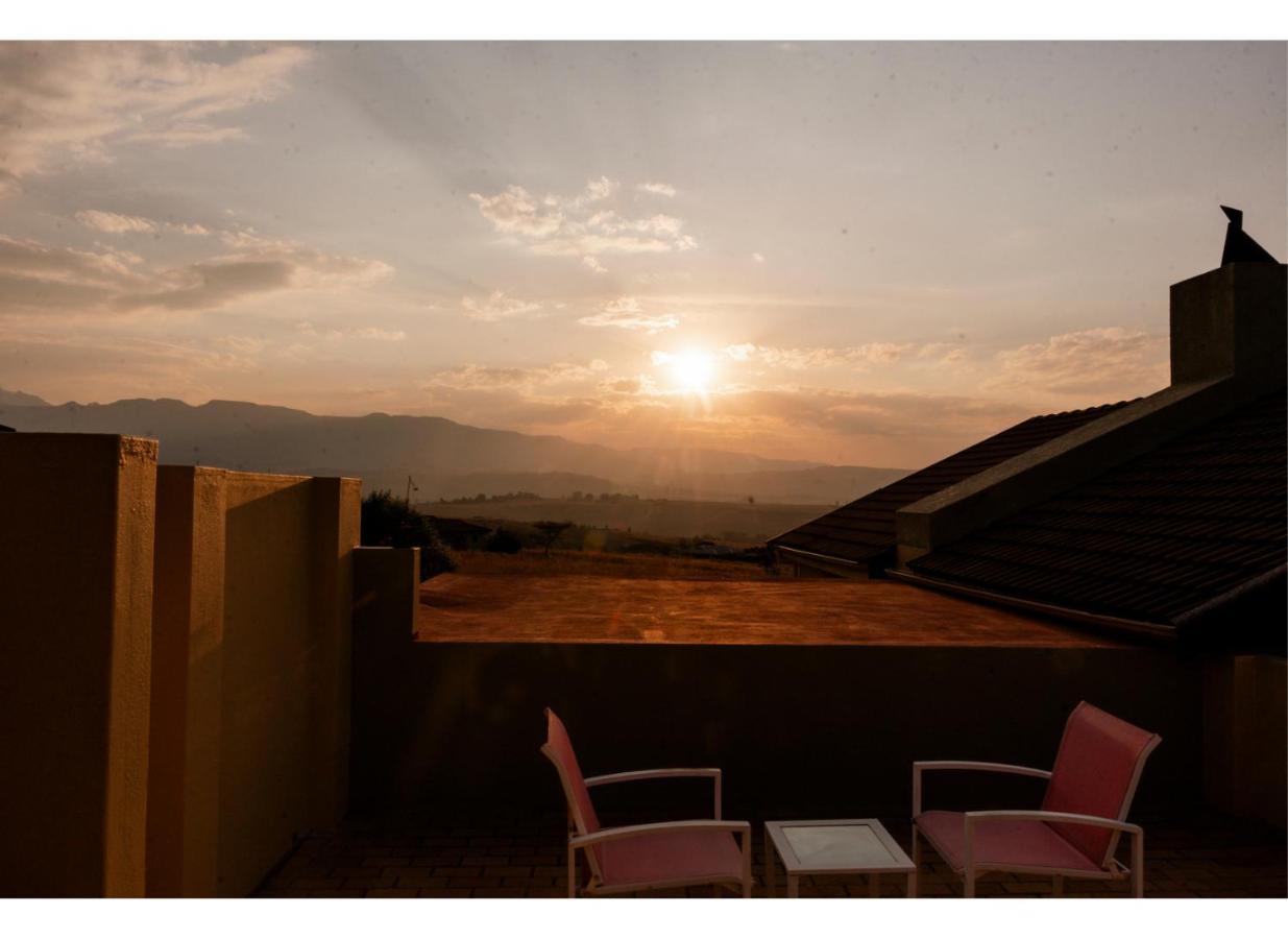 Fourteen Tumbleweed, Cathkin Estates by Euphoric Leisure - Bed and Breakfast Ardmore