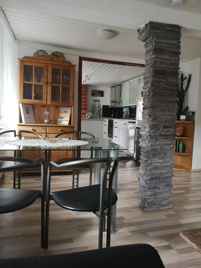 Apartment mit 2 Schlafzimmern und Balkon