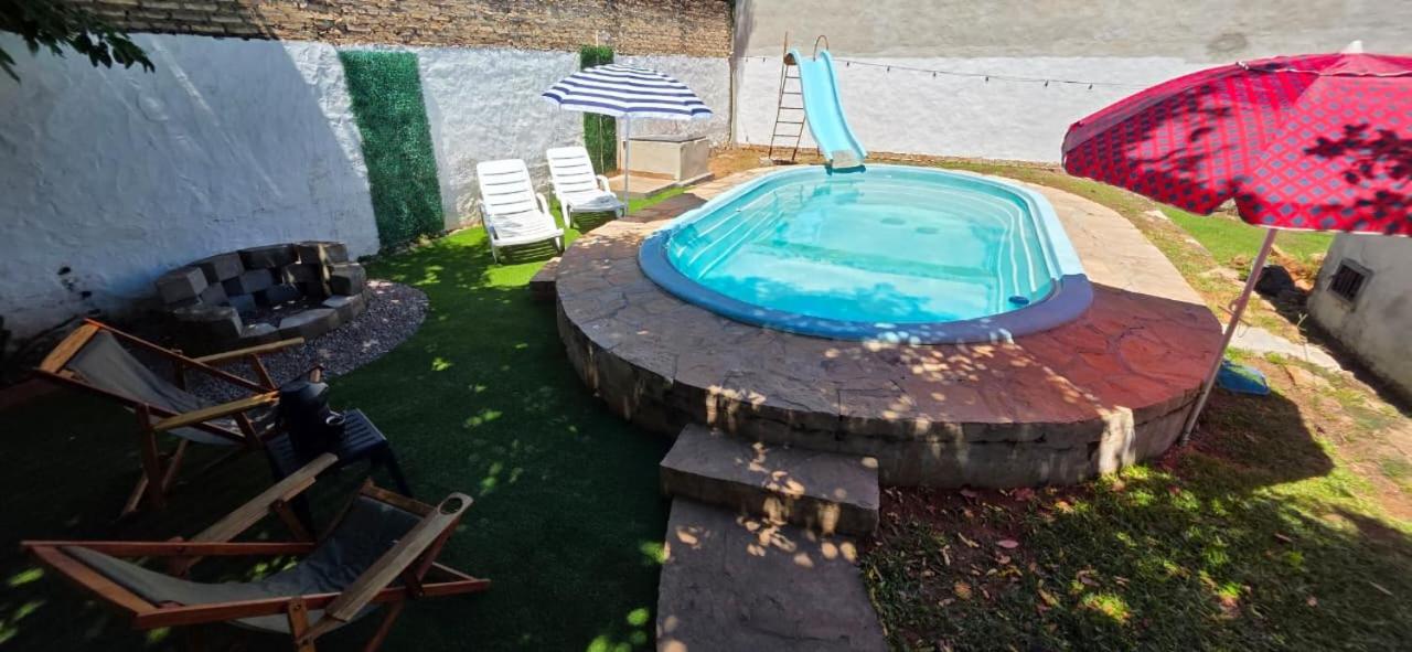 Casa familiar estilo colonial a metros del lago - Ferienwohnung San Bernardino