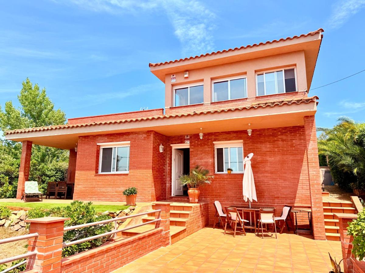 Villa Maria Magdalena Pool & BBQ - B&B Maçanet de la Selva