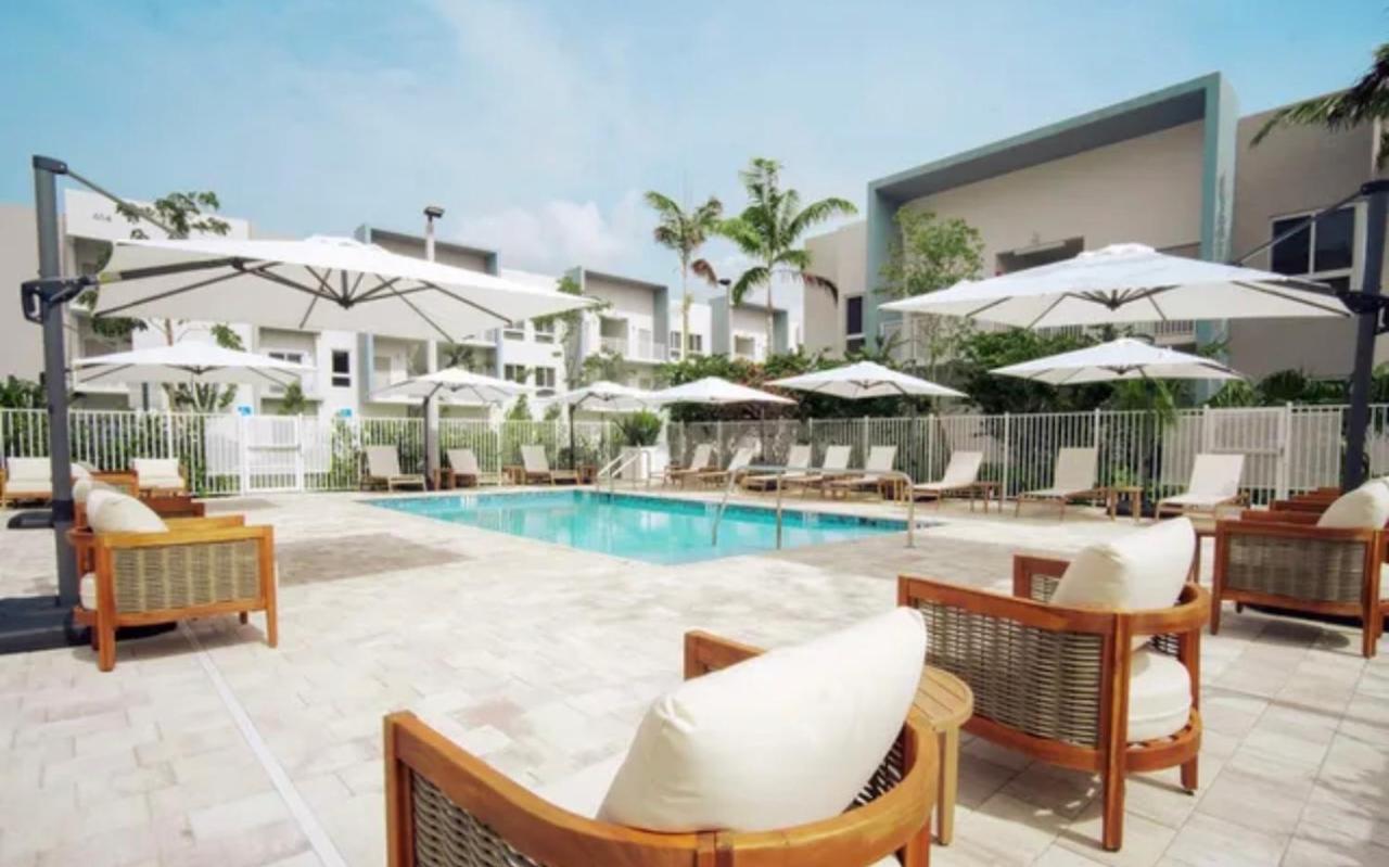Atlantic - boutique Aparthotel - Bed and Breakfast Dania Beach