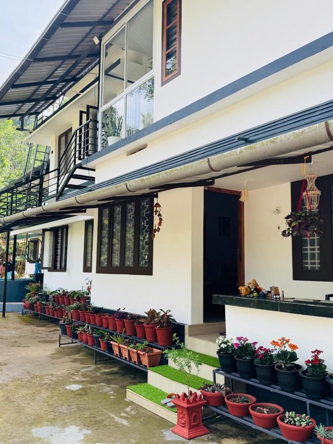 Quiet Canopy homestay - Chambres d'hôtes Padinjarathara