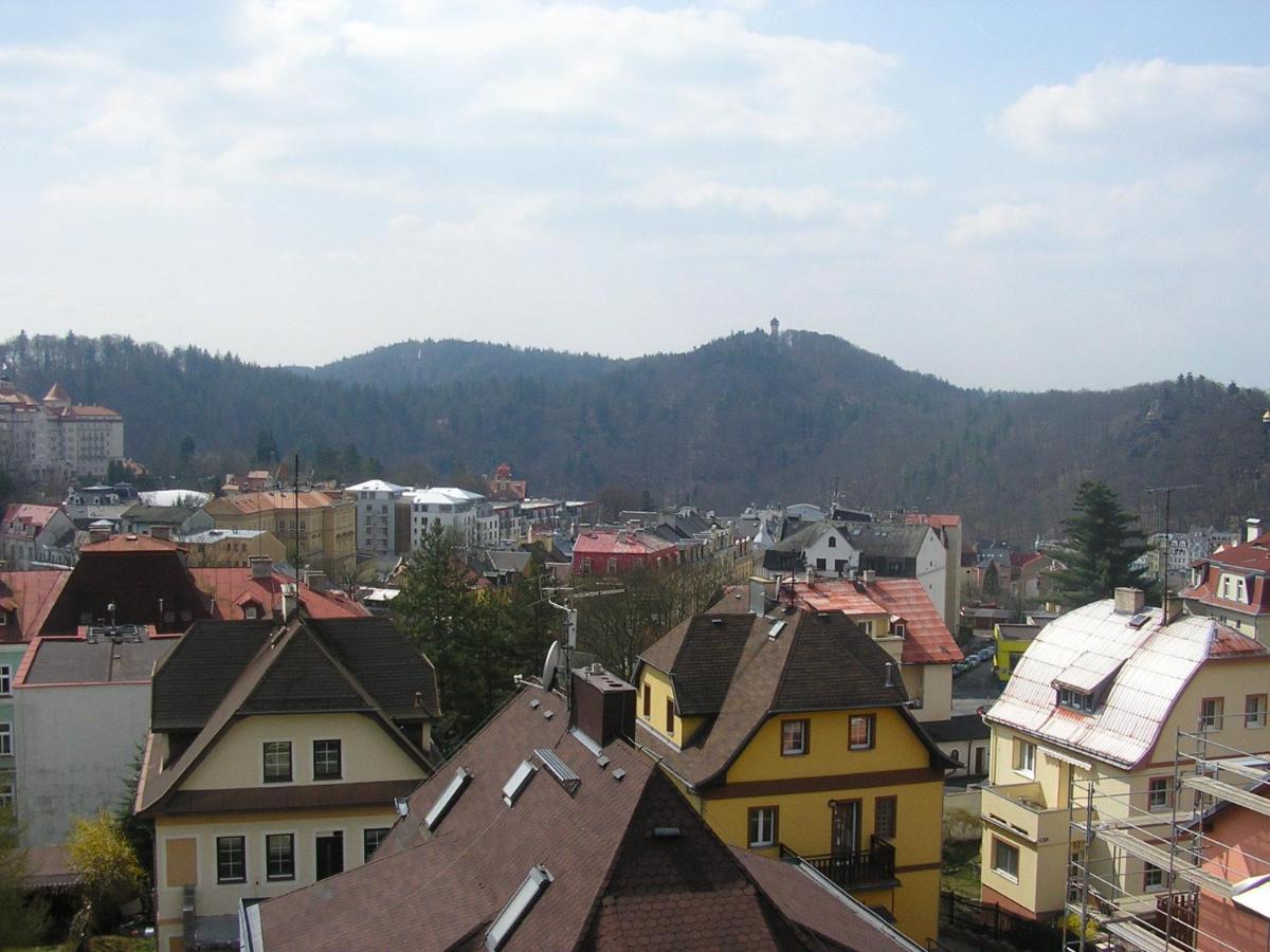 B&B Karlovy Vary - Apartments Nicol - Bed and Breakfast Karlovy Vary