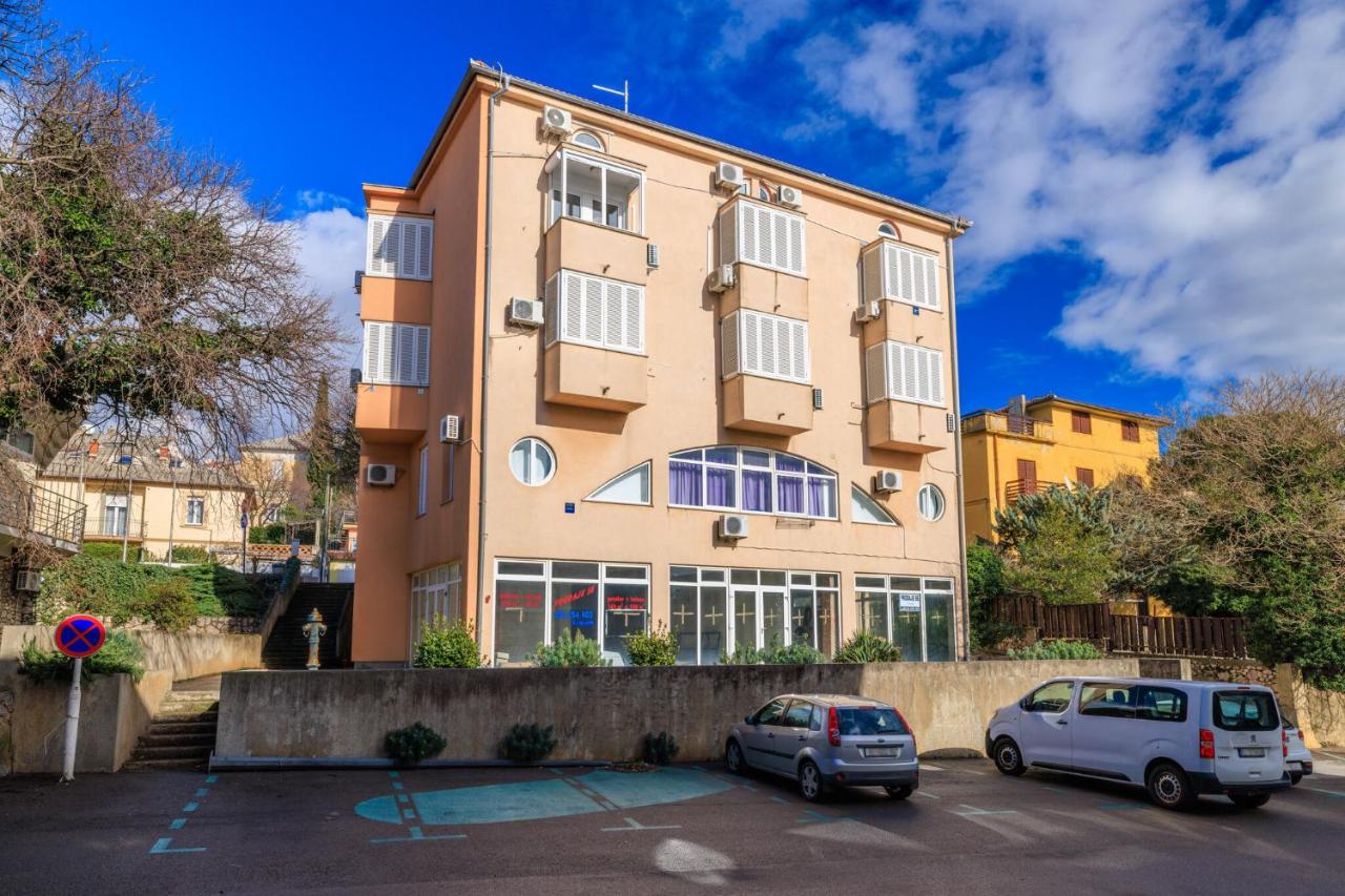 Labru Apartment - Chambres d'hôtes Novi Vinodolski