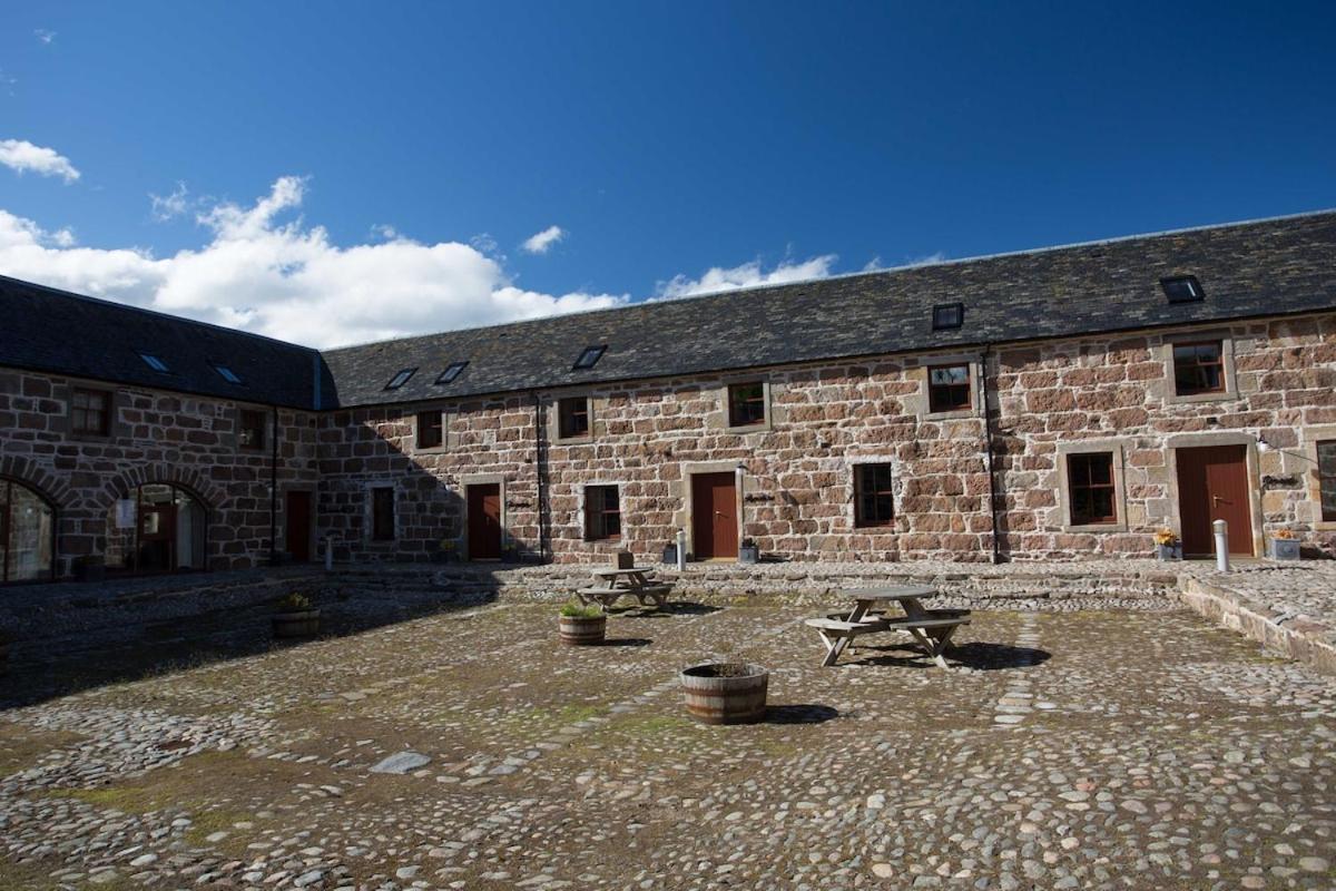 Ayrshire Cottage - B&B Daviot