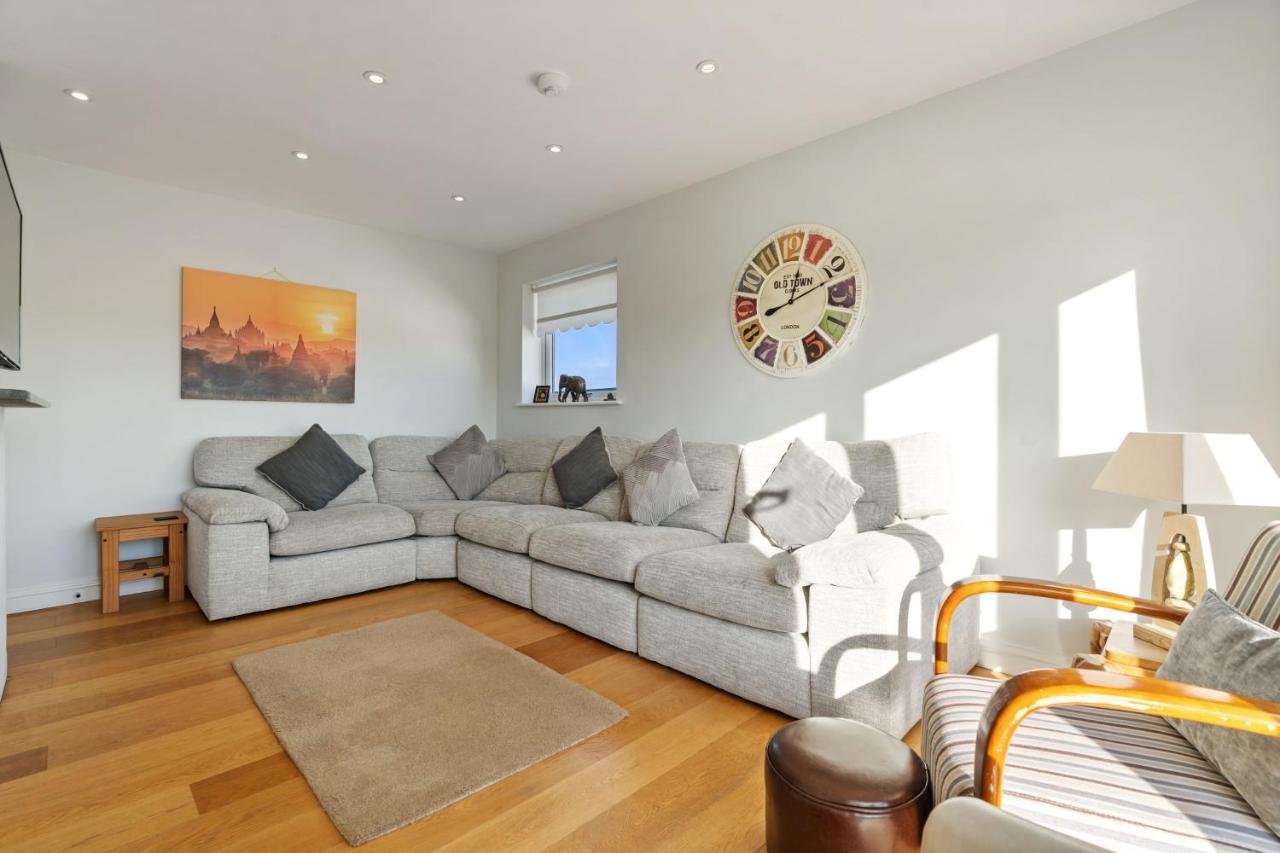 7 Porthilly View - Bed and Breakfast Padstow