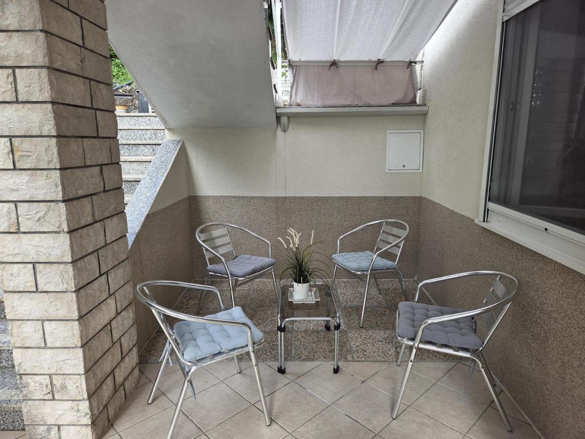 Modern and cosy apartment Ivana with a beautiful seaview - B&B Mošćenička Draga