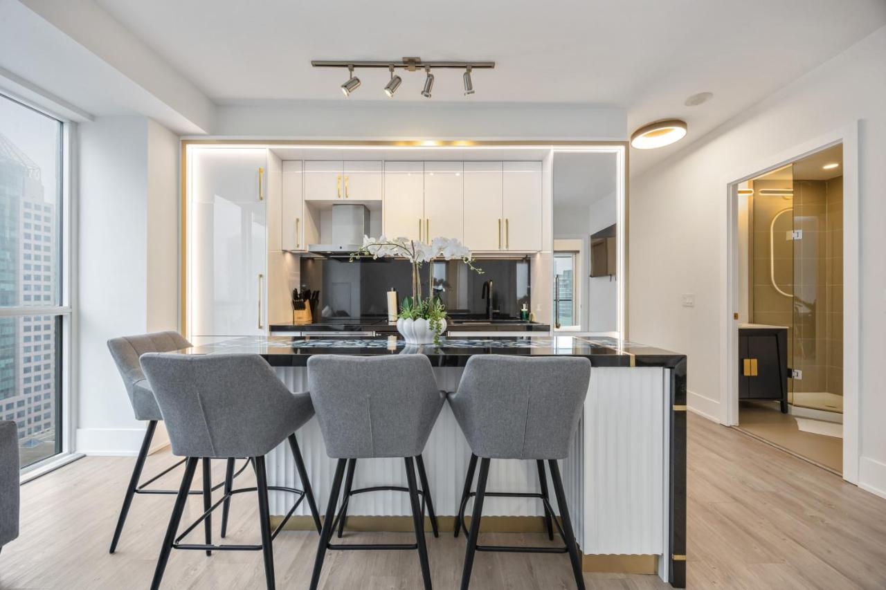 Condo by Rogers Centre & CN Tower - Free Parking - Ferienwohnung Toronto