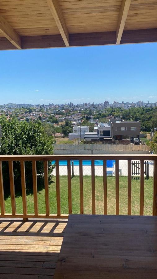 Casa NUEVA con parrilla y cochera, Zona Lago y Fundidor - Chambres d'hôtes Tandil
