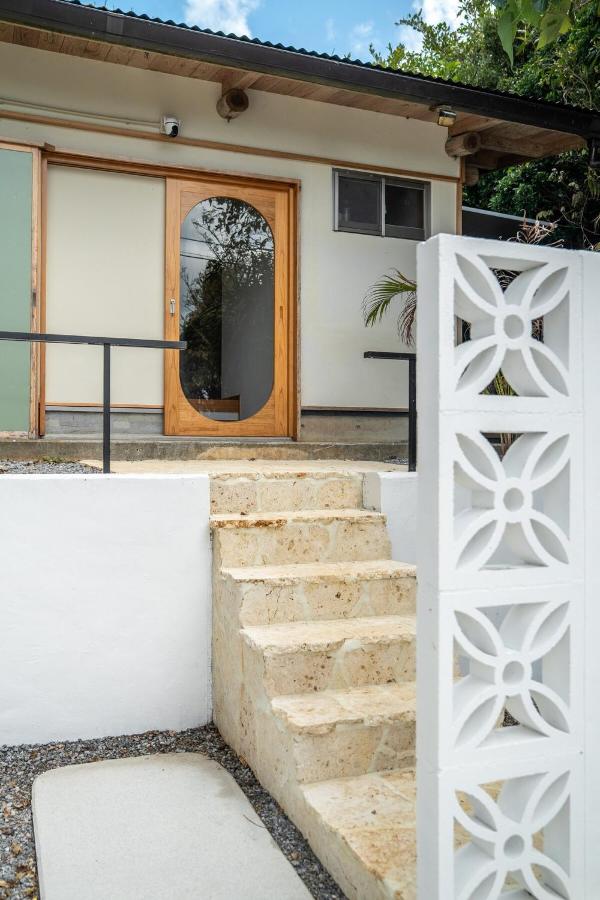 simAsim Cottage Kouri - B&B Nakijin