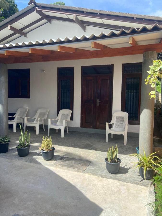 Sandcastle Villa - Ferienwohnung Weligama
