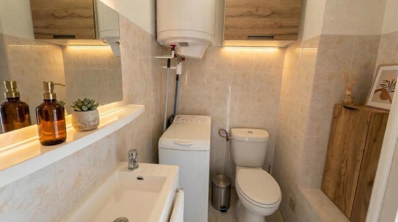 Studio vue Montagne et Sunset 50m de la plage -134 - Chambres d’hôtes Canet-en-Roussillon