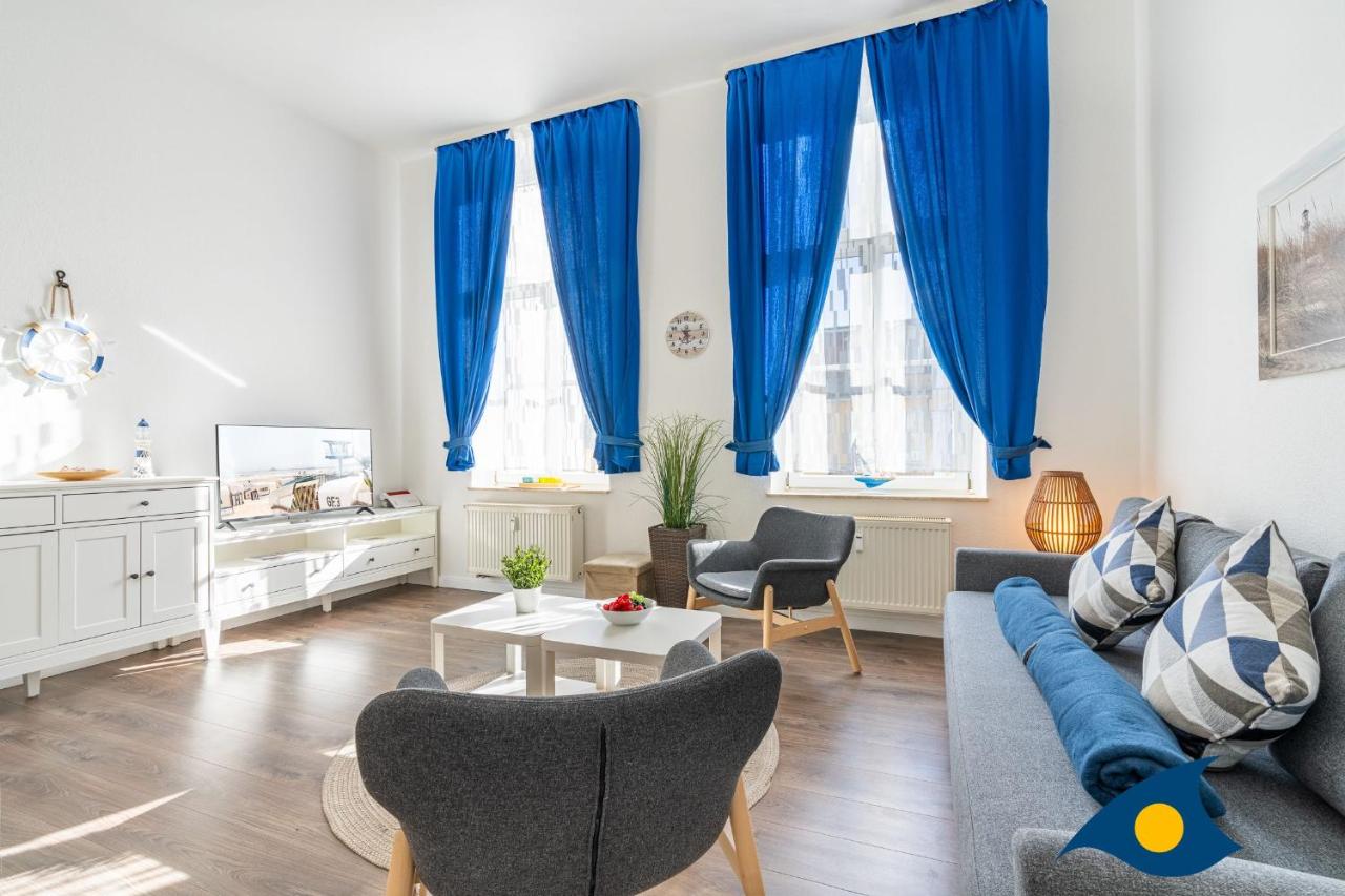 One-Bedroom Apartment with Shower