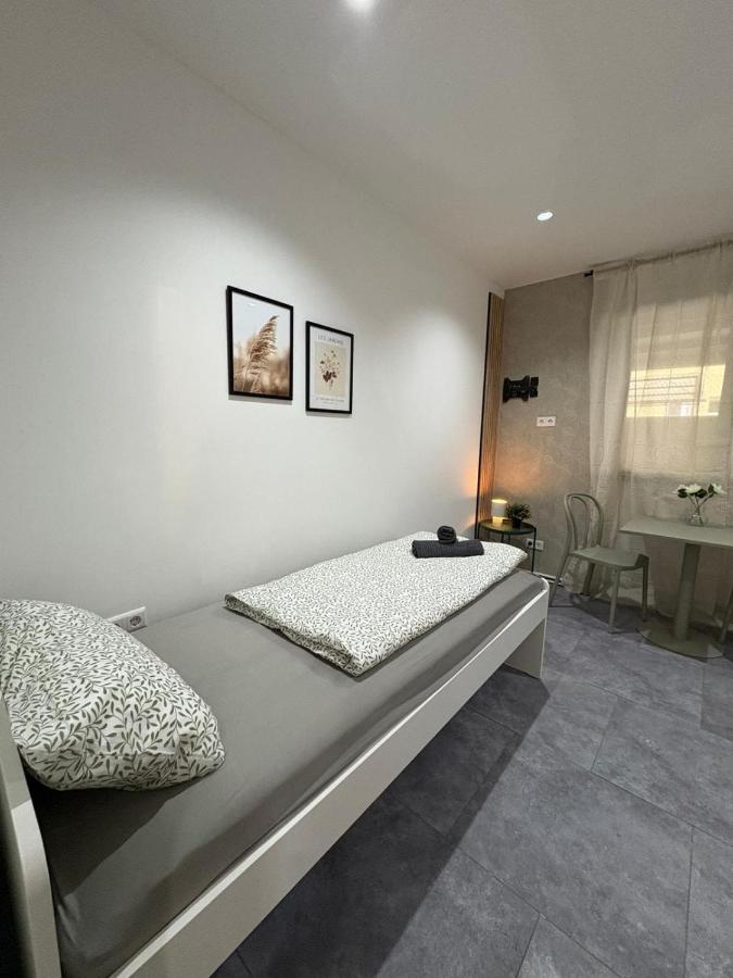 perfekte Unterkunft 3 für Monteure & Handwerker mit WLAN - B&B Ludwigshafen am Rhein