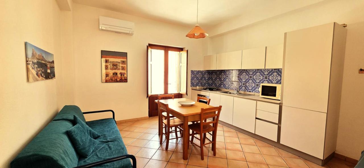 Bluvacanze Appartamento Galluzzo - Chambres d'hôtes San Vito Lo Capo