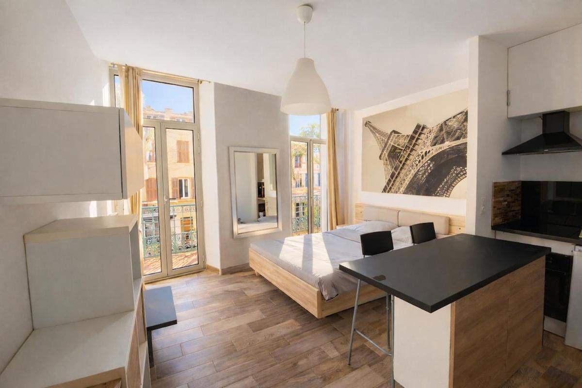 Studio lumineux avec balcon à Hyères - Chambres d’hôtes Hyères