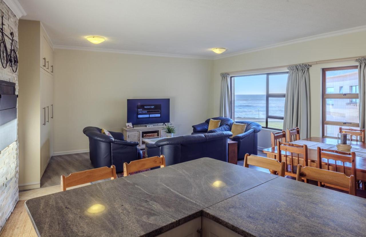 Central Seaview Apartment