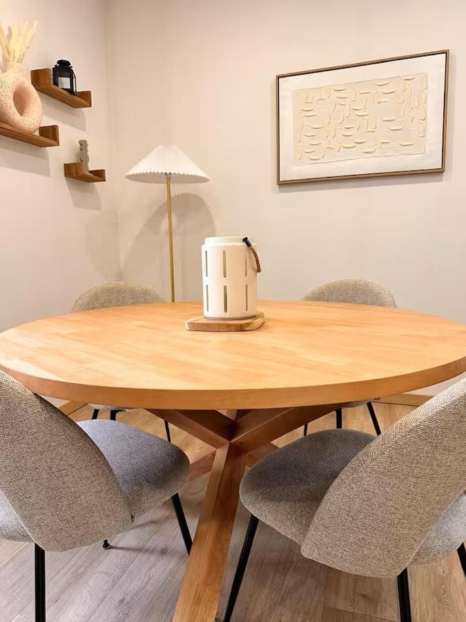 Savane 2 bedrooms and private parking - B&B Vesoul
