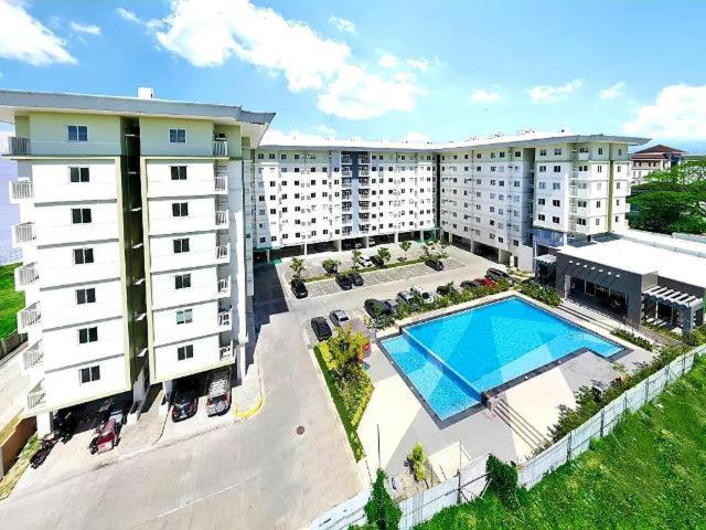 Amaia Steps altaraza staycation - B&B San Jose del Monte