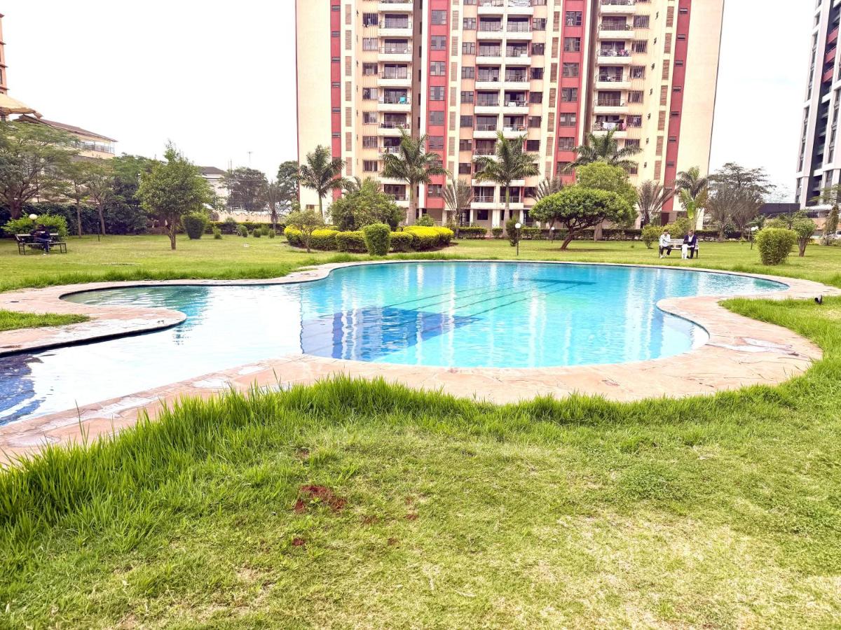 The Ruby Residence 2 Bedroom, 10 Min to JKIA,with a Pool opp Eka Hotel,Mombasa rd next to Nextgen Mall,Close to Olesereni - B&B Nairobi