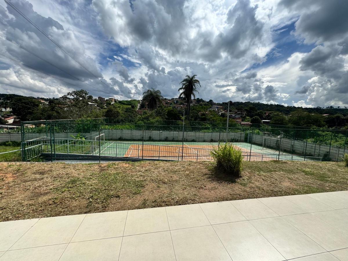 Apt próximo ao ct do galo, clube imperial, aeroporto e cidade administrativa - B&B Vespasiano