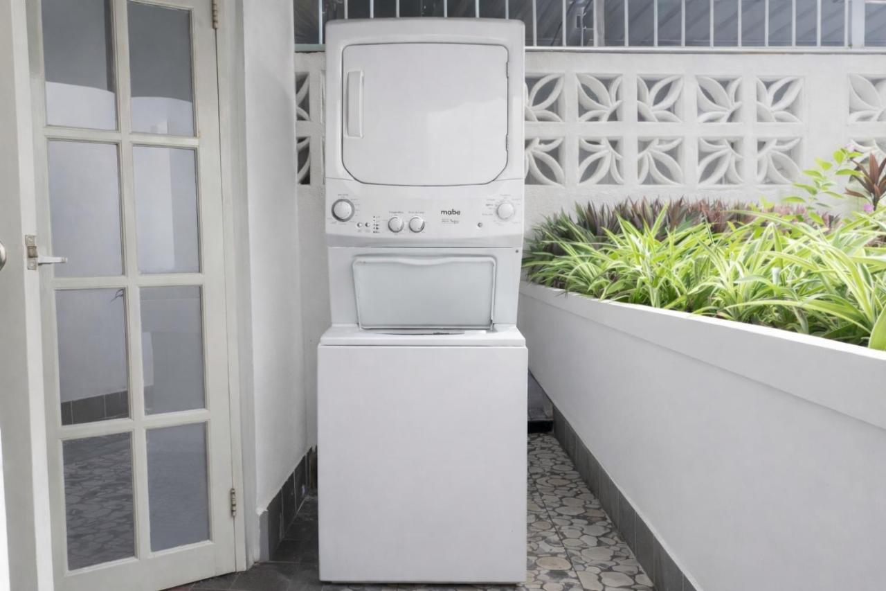 AmazINN Places Private Rooftop and Jacuzzi IX - Chambres d’hôtes Panamá