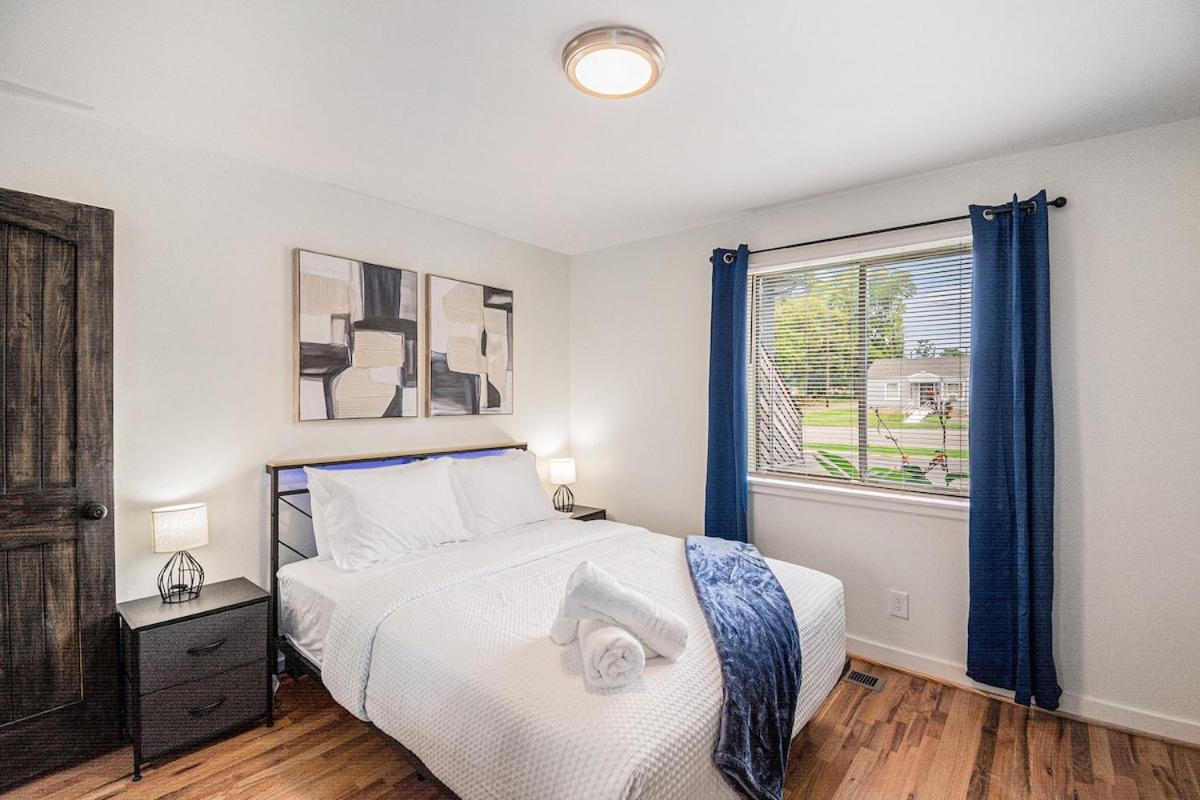 Cozy Luxe 2BR Apartment - B&B Birmingham