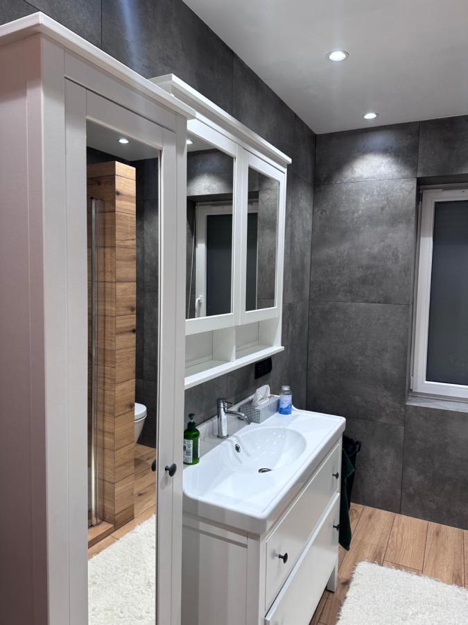 Dom pod Aniołem - Ferienwohnung Sierakowice Prawe