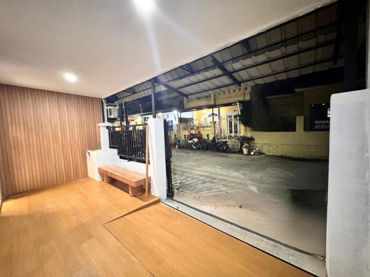 Hendi Homestay E No 8 Puriloka1 - B&B Batam Centre