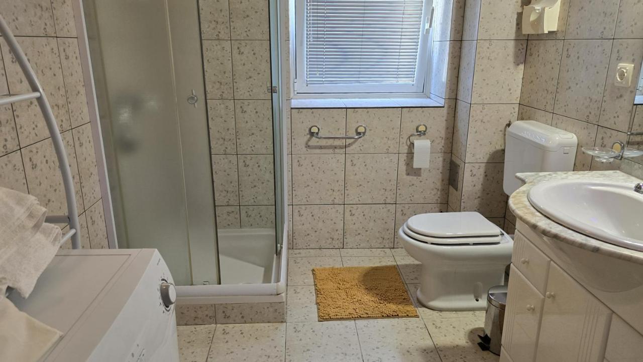 Apartamento de 3 dormitorios con balcón