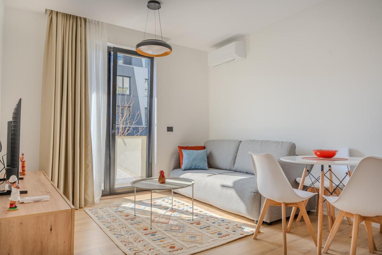 Barrikada-E Apartments - B&B Tirana