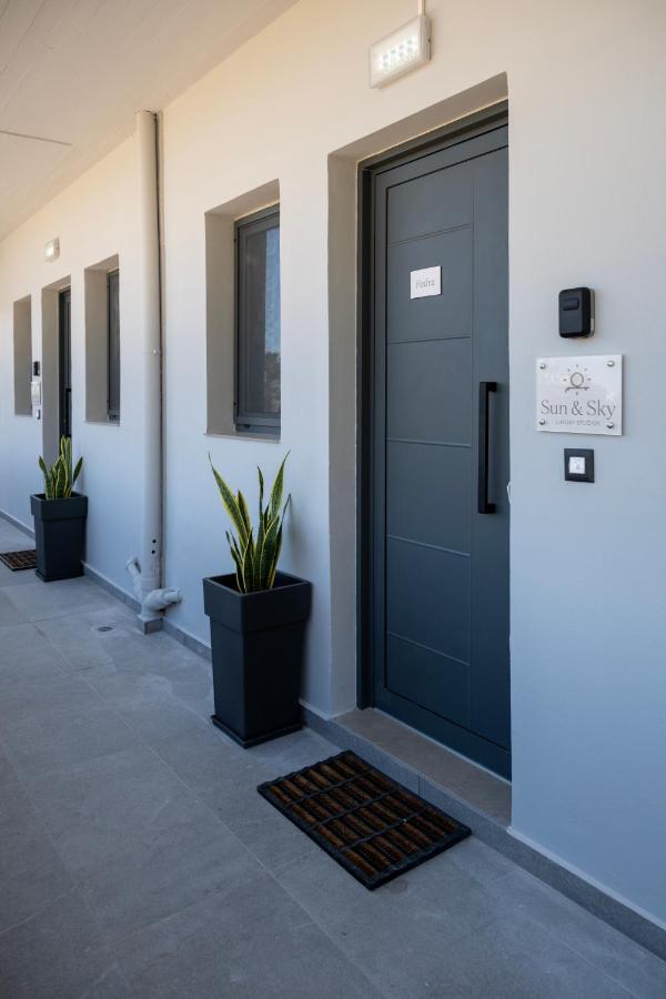 Sun&Sky Luxury Studios - Ferienwohnung Rhodos