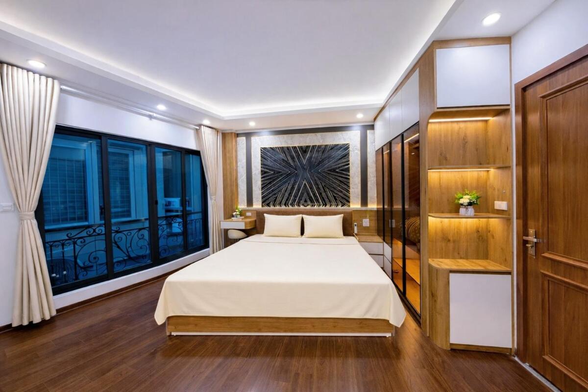 Spacious 4BR House - Elevator - 2km to West Lake - B&B Hanoi
