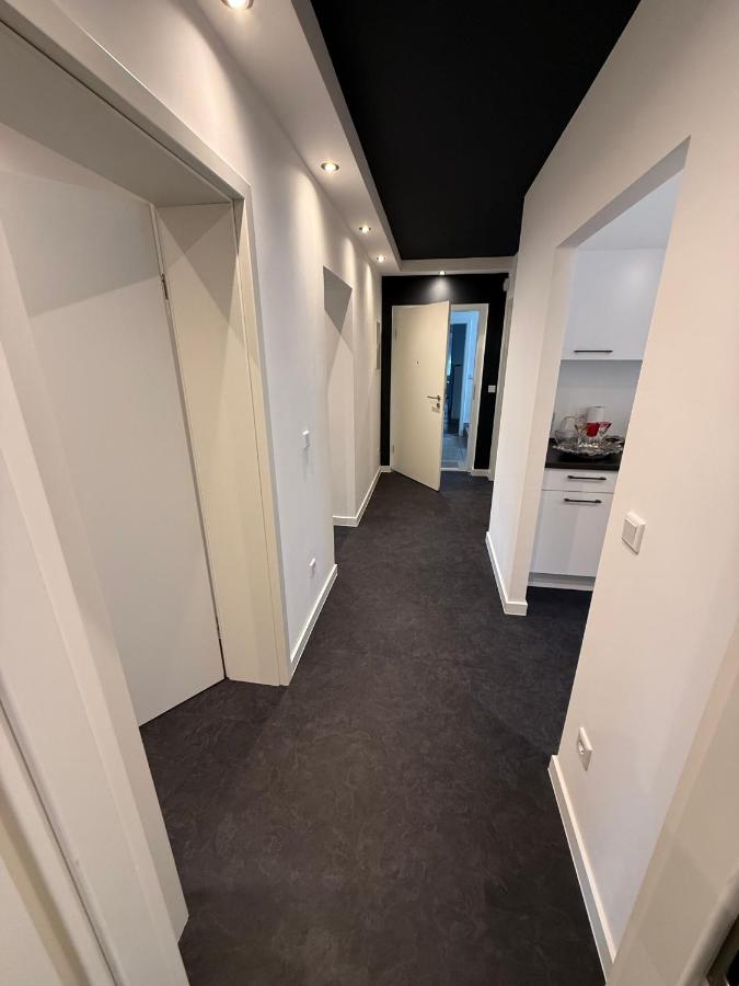 EM Elegance Apartment Möblierte 3-Zimmer Wohnung in Nürnberg - Chambres d'hôtes Nuremberg