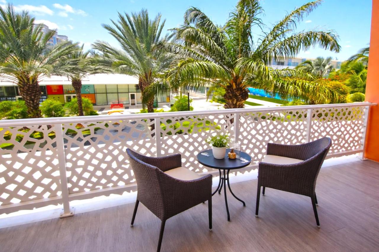Cayman Luxury Rentals at The Grove - B&B Upper Land