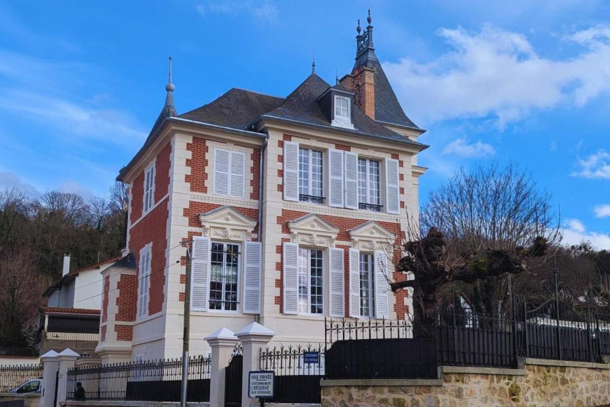 Appartement T2 dans un château du XVIIe bords de Marne La Varenne - Chambres d'hôtes Chennevières-sur-Marne