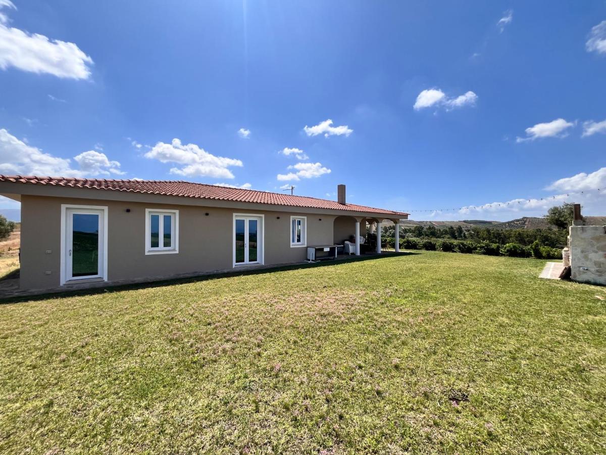 Villa Colle dei Vigneti - Sardinian Vineyard Estate - B&B Ussana