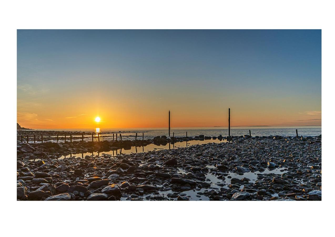 Harbour Edge, Luxury 2 BR 2 BA Apt, Sea View and Terrace, Parking - Chambres d’hôtes Lynmouth
