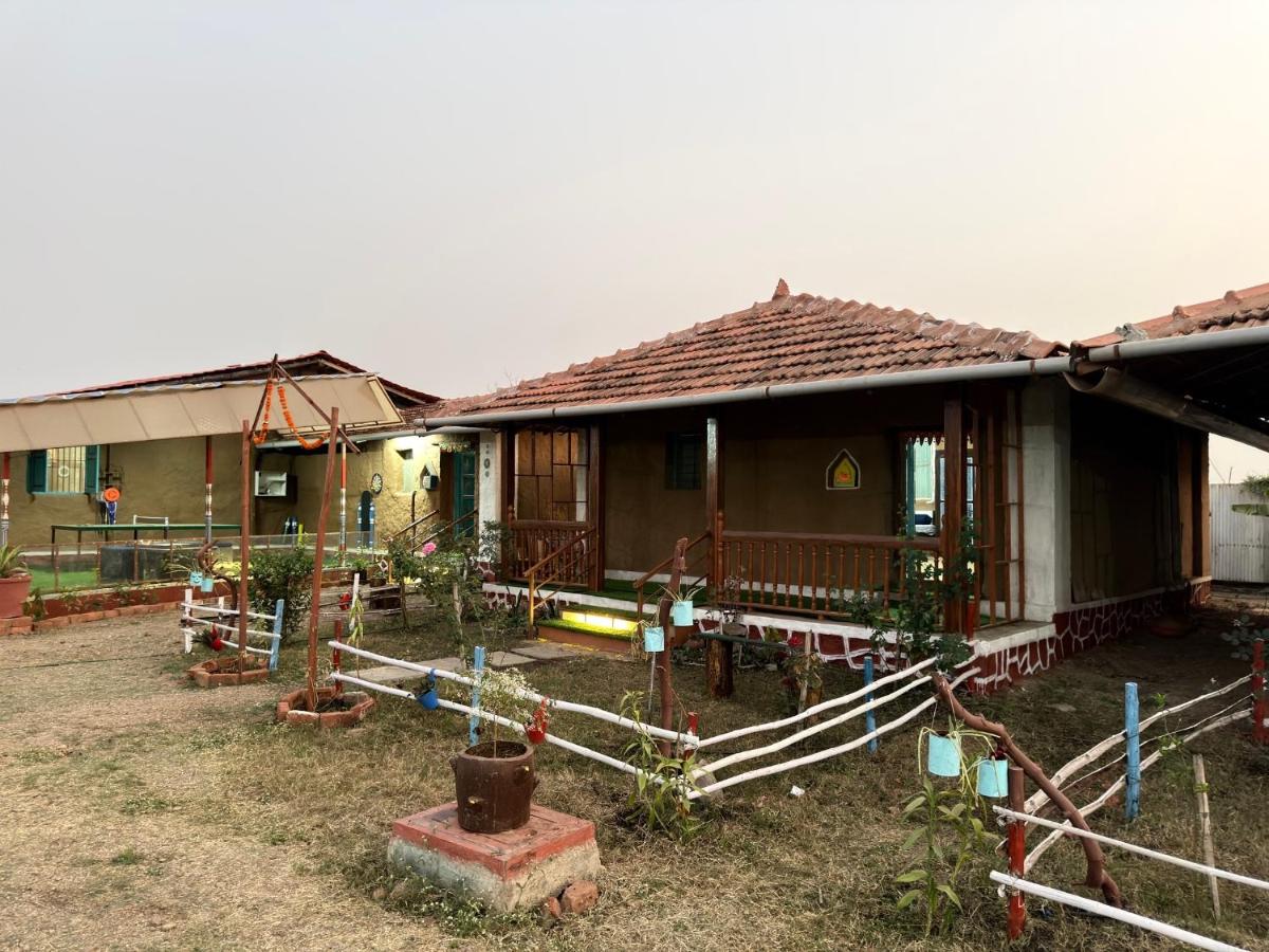 The Peepal mud homes farm stay